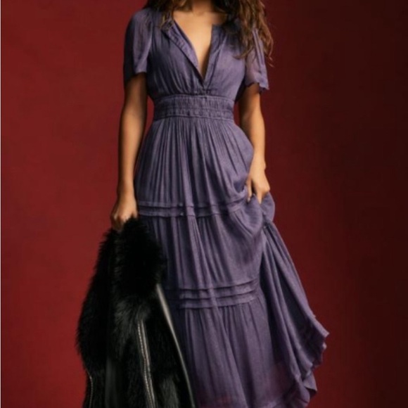 Anthropologie Dresses & Skirts - Anthropologie Somerset maxi in a blue/purple with a metallic thread. Size XS